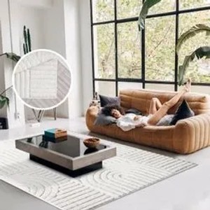 payé Teppich Nara-765, 160x230 cm, Pastell-Creme mit Rautenmuster im Wohnzimmer.