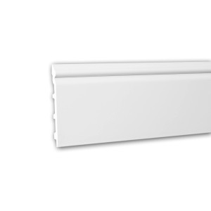 Weiße, flexible PROFHOME Sockelleiste, 200 cm lang, für den Innenbereich.