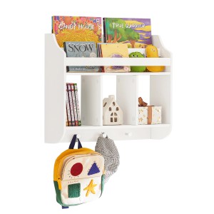 Weißes SoBuy Kinderregal KMB46-W mit Ablagen, Fächern und Haken für Bücher, Spielzeug und Kleidung.
