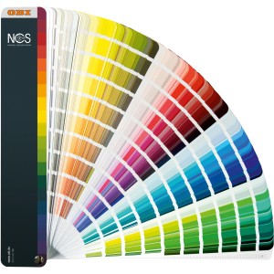 OBI Farbtonfächer NCS mit vielen Farbabstufungen für die Wandgestaltung.