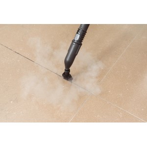 Kärcher Dampfreiniger mit Fugenbürsten-Set reinigt Fliesenfugen mit Dampf.