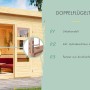 Detailaufnahme: Doppelflügeltür des unbehandelten Karibu Holz-Gartenhauses Ängelholm mit Zylinderschloss und Kunstglasfenstern.