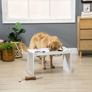 Goldener Retriever frisst aus weißem, erhöhtem PawHut Hundenapf mit zwei Edelstahlschalen. Ergonomische Futterstation.