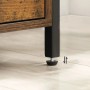 Detailaufnahme: Verstellbarer Fuß des braun-schwarzen Songmics Nachttischs Barnet.