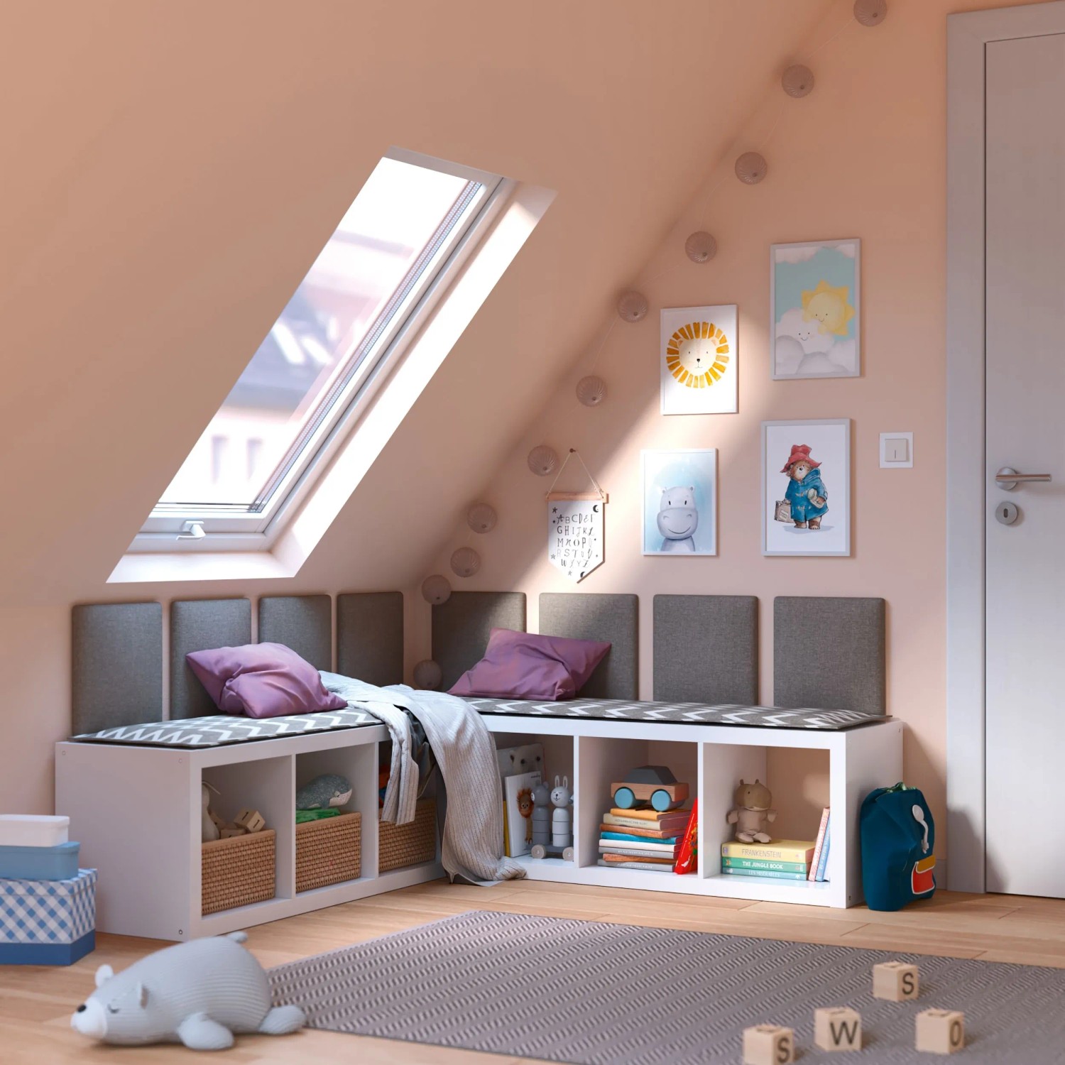 Kinderzimmer mit CREATE! by OBI Wandfarbe Jesper Sandbeige, Regalen und Spielsachen.