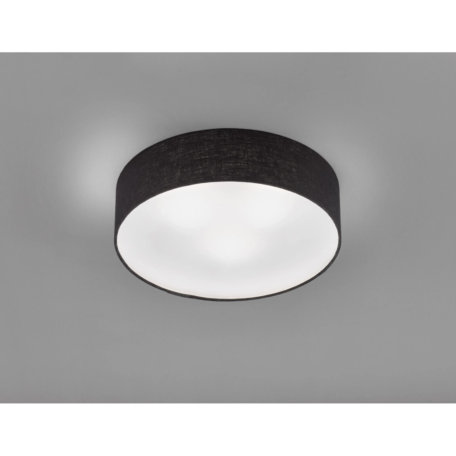 Schwarze Fischer & Honsel Deckenleuchte Maat, 3-flammig mit weißem Stoffschirm.