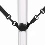 Detailaufnahme der Schneider Windsicherung für Ampelschirme mit schwarzem Polyesterband.