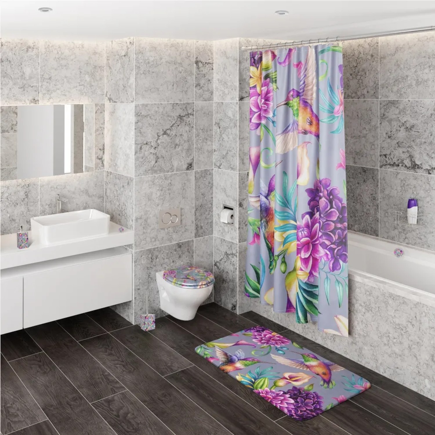 Badezimmer mit Sanilo Seifenspender Kolibri, Duschvorhang, WC-Sitz und Badteppich mit Blumen- und Vogelmuster.