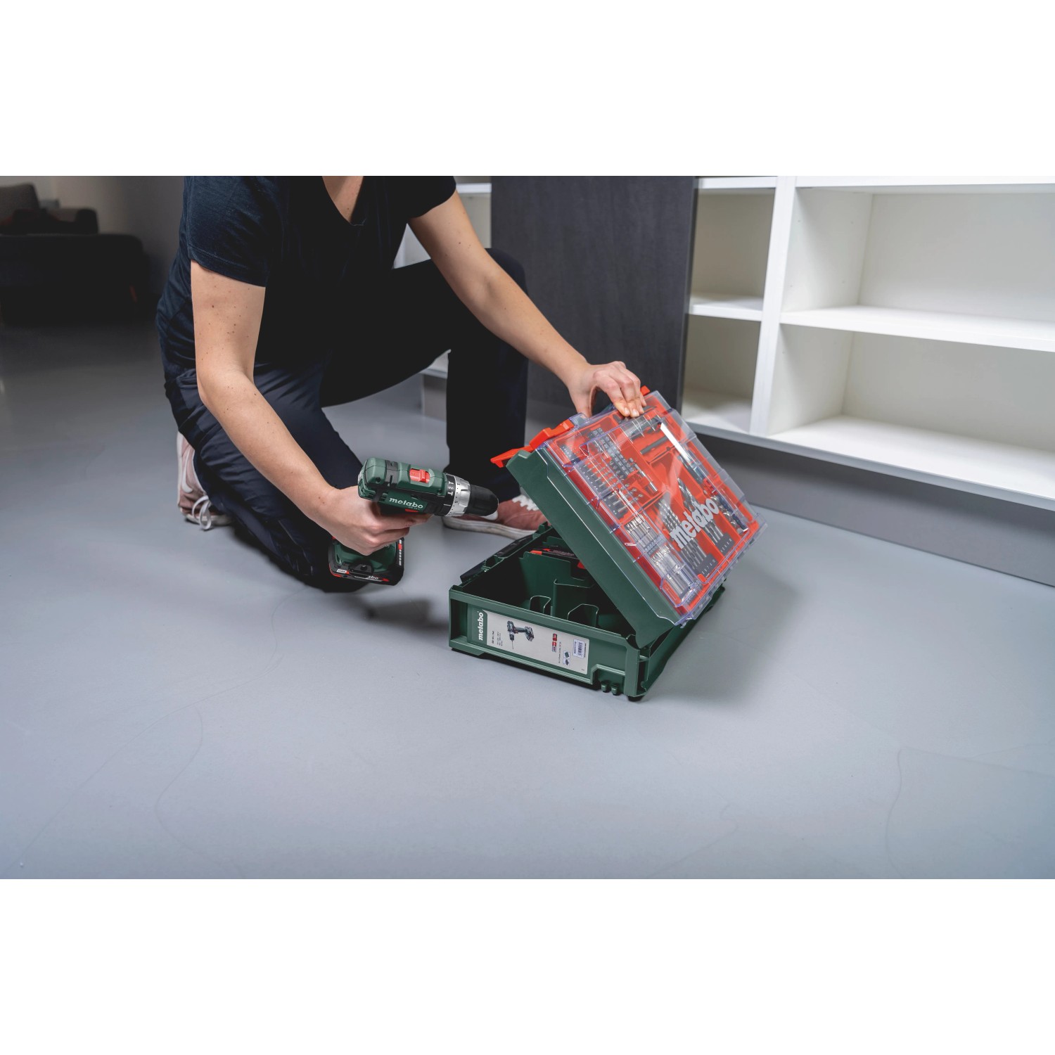 Metabo Akku-Schlagbohrschrauber SB 18 Set mit 78-teiligem Zubehör im Koffer.