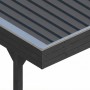 Anthrazitfarbener Skan Holz Carport mit Flachdach, Stahl-Dachplatten und Aluminium-Abschlusskante.