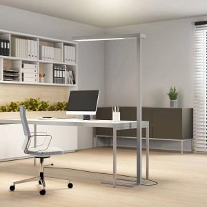 Moderne Arcchio LED Bürostehleuchte Susi aus Aluminium, dimmbar mit Bewegungsmelder für Arbeitszimmer.