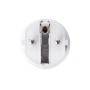 Detailaufnahme des weißen Shelly Smart-Steckers Plug S Gen3, Unterseite mit Kontakten.