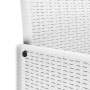 Detailansicht: Weißes Poly Rattan Gartenmöbel-Set, Tisch und Stuhl Geflecht.