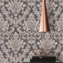 Barock Tapete in Schwarz, Silber und Beige mit Glitzer-Effekt. Dekorative Vliestapete.