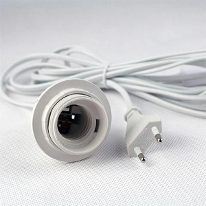 Weißes Netzkabel mit E27 Fassung, Euro-Stecker und Schnurschalter für Lampen, 3.5m lang.