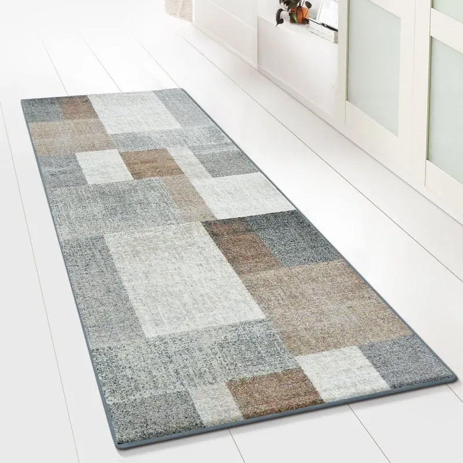 Brauner KARAT Teppichläufer Lucano mit modernem Quadrate-Muster, 80x700 cm.