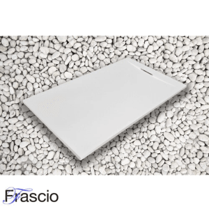 Weiße Frascio Duschwanne 140x100 cm aus Marmorharz mit Steinoptik und seitlichem Gitter.