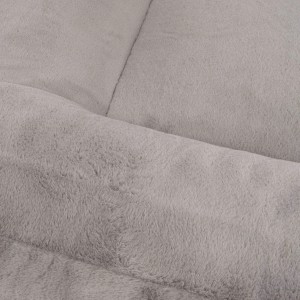 Detailaufnahme: Graues Knuffelwuff Hundebett Midland aus Kunstfell, orthopädisch.