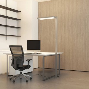 Dimmbare Arcchio LED Stehlampe Timon aus Alu, 2-flammig, für Arbeitszimmer.
