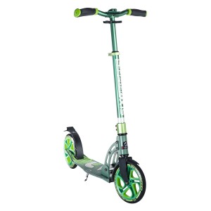 Grüner Six Degrees Aluminium Scooter mit Klappmechanismus und Ständer.