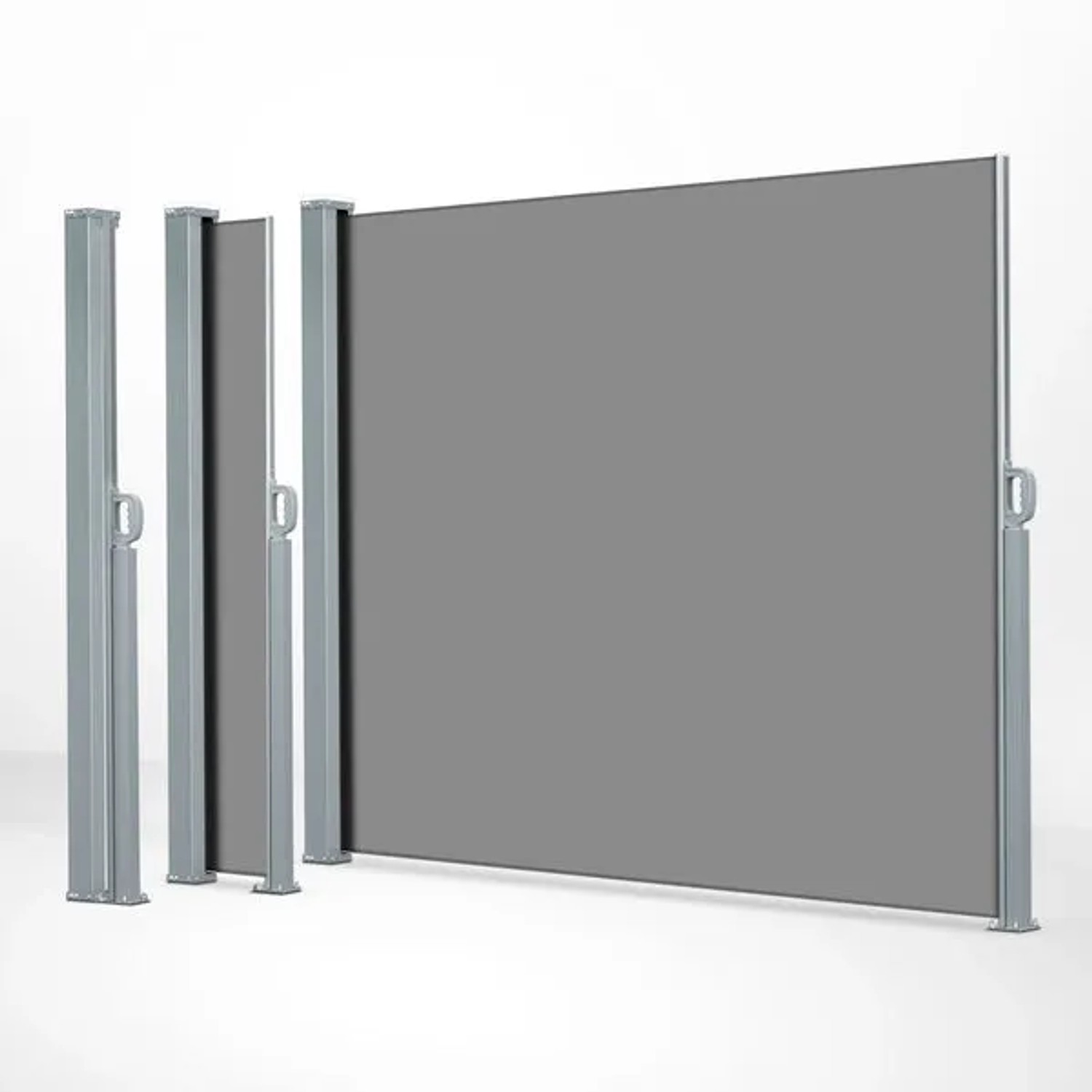 Anthrazitfarbene KARAT Seitenmarkise, ausziehbar, für Balkon und Terrasse. Blickdichter Wind- und Sichtschutz.