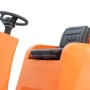 Orange DeTec. Daewoo Aufsitz Kehrmaschine mit Lenkrad, Sitz und Warnleuchte. Effiziente Bodenreinigung.