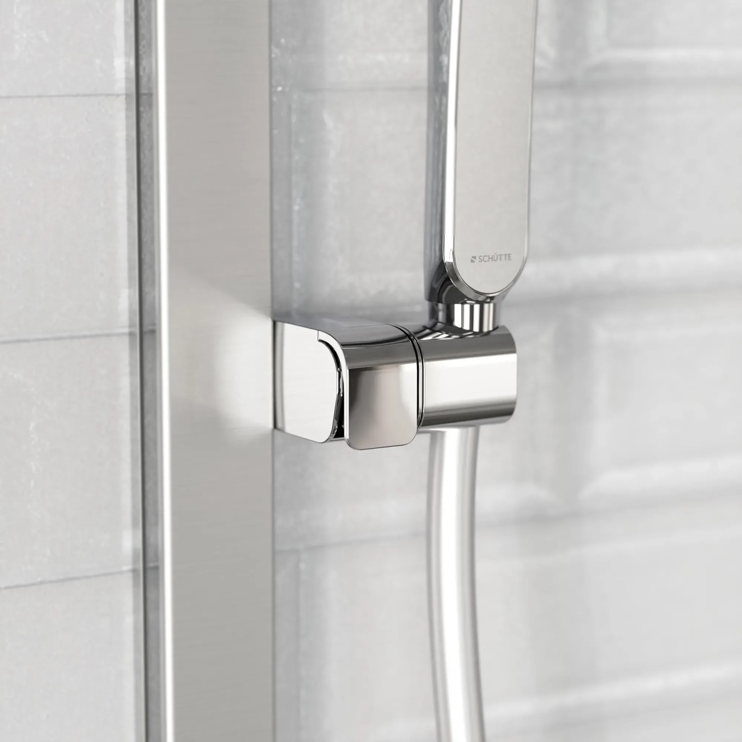 Detailaufnahme: Schütte Stangenbrause-Set Karibik Oval in Chrom-Hellgrau mit Brausehalter.