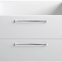 Pelipal Trentino Waschtischunterschrank, weiß, mit zwei Schubladen und Griffen. Teil des Badmöbel-Sets.