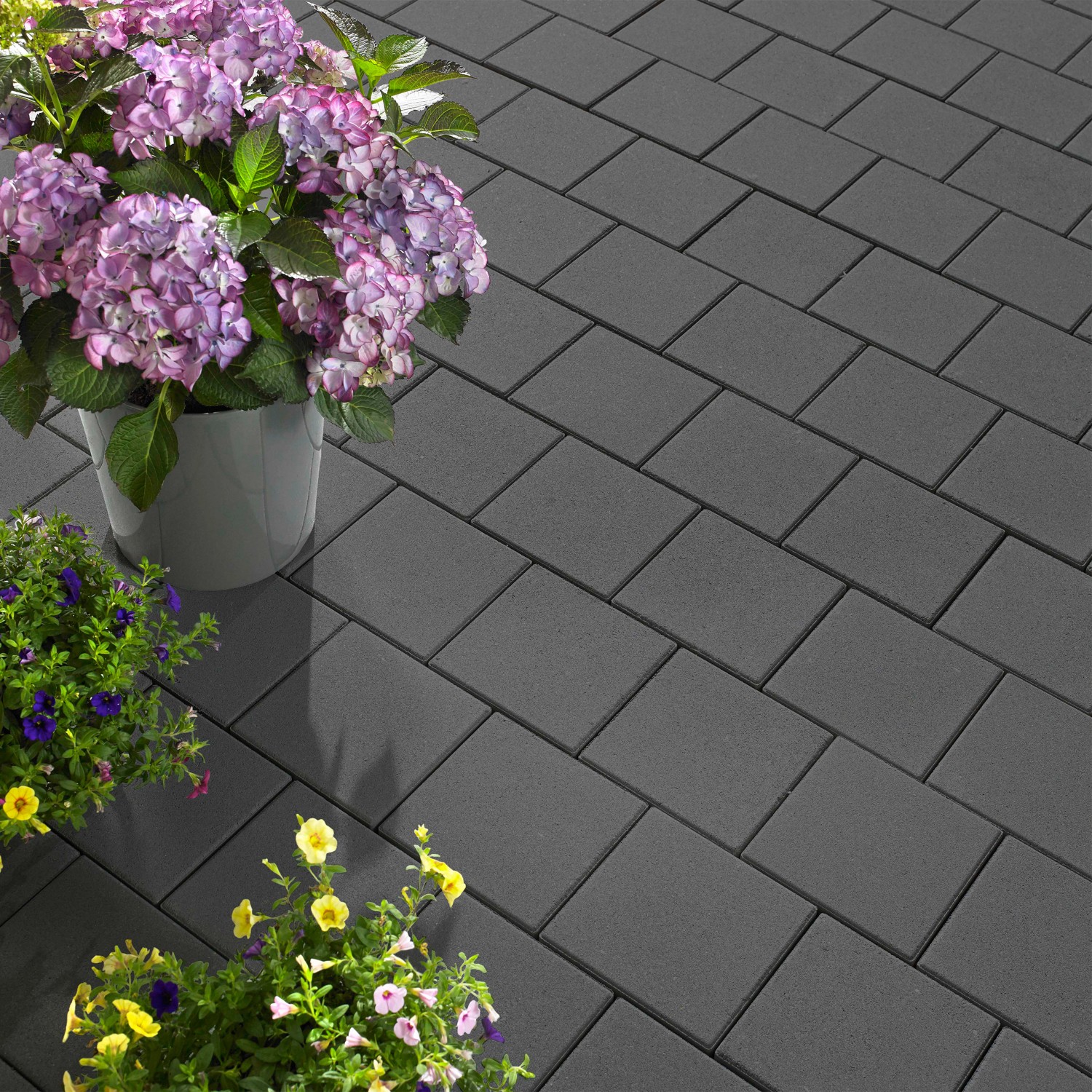 Kann Vero MaxxPflaster Graphit 20 x 20 x 7,5 cm bei OBI