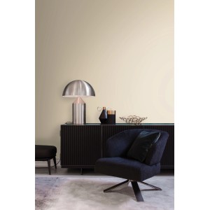 Helle Uni-Tapete in Beige von Origin Wallcoverings im modernen Wohnraum.