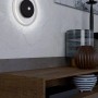 Moderne, schwarze EGLO LED Wandleuchte TREPELLA mit Sensor und Fernbedienung, Ø 115mm.