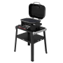 Weber Lumin Compact Elektrogrill mit Stand, schwarz, mit geöffnetem Deckel und Grillrost.