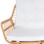 Naturfarbener Rattan Sessel der Svita Amalfi Gartenlounge mit weißen Polstern. Ideal für Balkon.