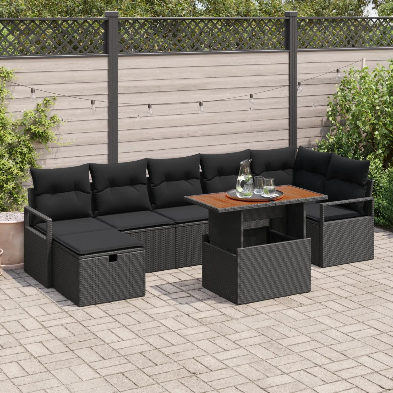 Schwarzes 8-tlg. vidaXL Garten-Sofa-Set aus Poly Rattan mit Tisch für Garten und Terrasse.