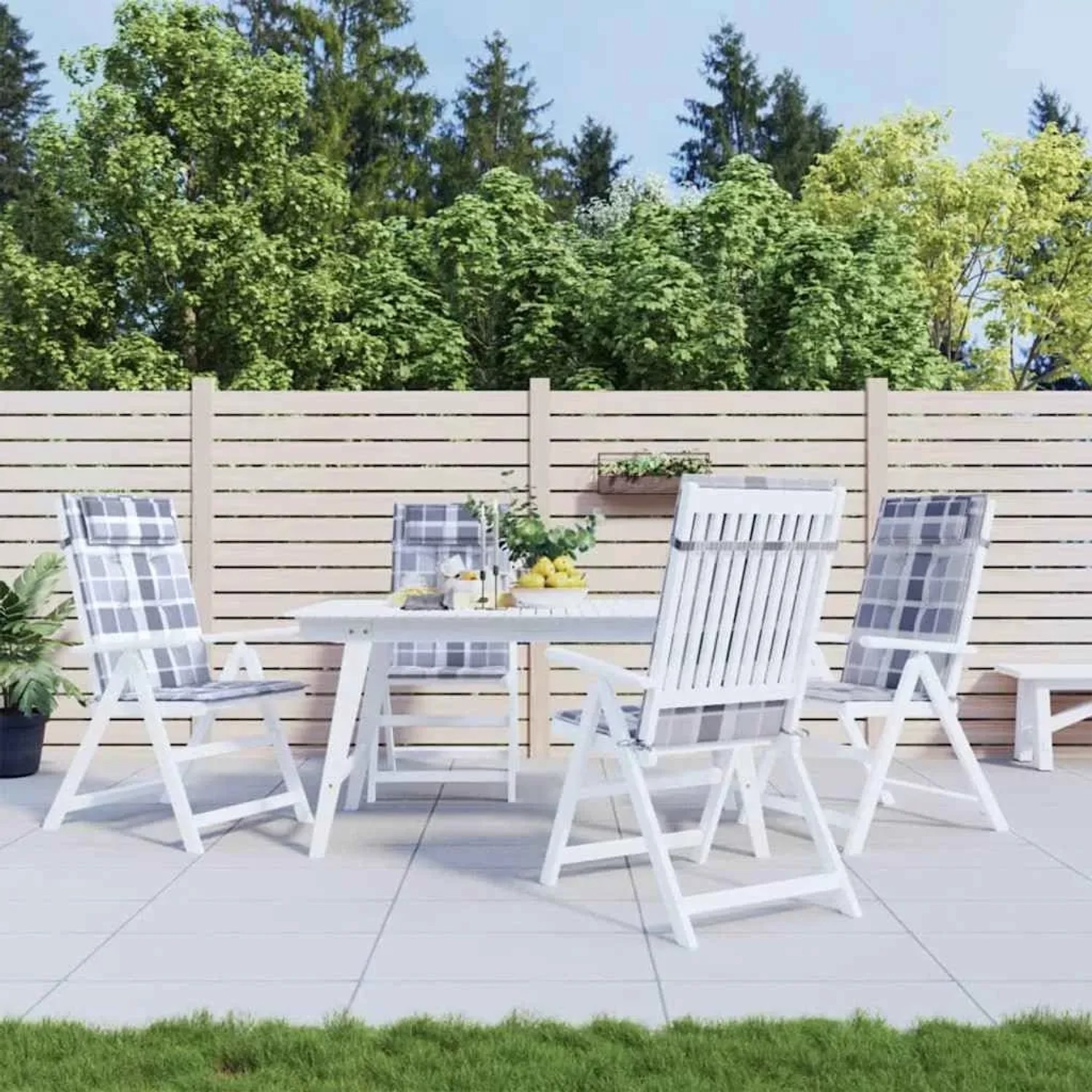 4er Set Hochlehner Auflagen mit grauem Karomuster für Gartenstühle.