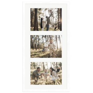 Weißer WANDStyle Galerierahmen für 3 Fotos (13x18 cm), ideal für Familienbilder.
