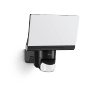 Schwarzer Steinel LED-Strahler XLED Home 2 SC mit Bewegungsmelder und schwenkbarem LED-Panel.