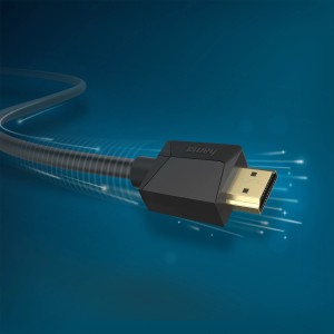 Schwarzes Hama Ultra High Speed HDMI Kabel 8K mit vergoldetem Stecker, 1 m Länge.