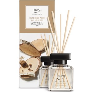 ipuro ESSENTIALS Raumduft Cedar Wood 50ml mit Duftstäbchen und Verpackung.
