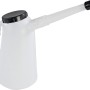 LUX Mess- und Vorratskanne, 2 l, aus Kunststoff mit flexiblem Auslaufrohr und schwarzem Deckel.
