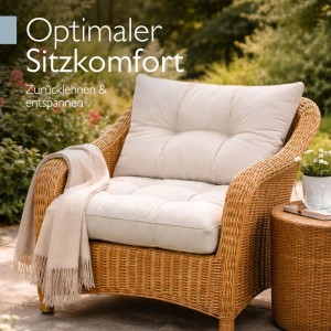 Beiges Beautissu Lounge Kissen Set XLuna auf Rattan-Sessel. Komfortable Sitzkissen & Gartenstuhlauflagen für Outdoor.