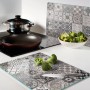 Tulup Glas-Herdabdeckplatten Set mit schwarz-weißem Fliesenmuster, als Schneidebrett und Kochfeldschutz.