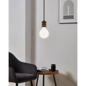 Eglo E27 LED Leuchtmittel in Globeform, 7W, warmweißes Licht. Dekorative Glühbirne für Wohnräume.