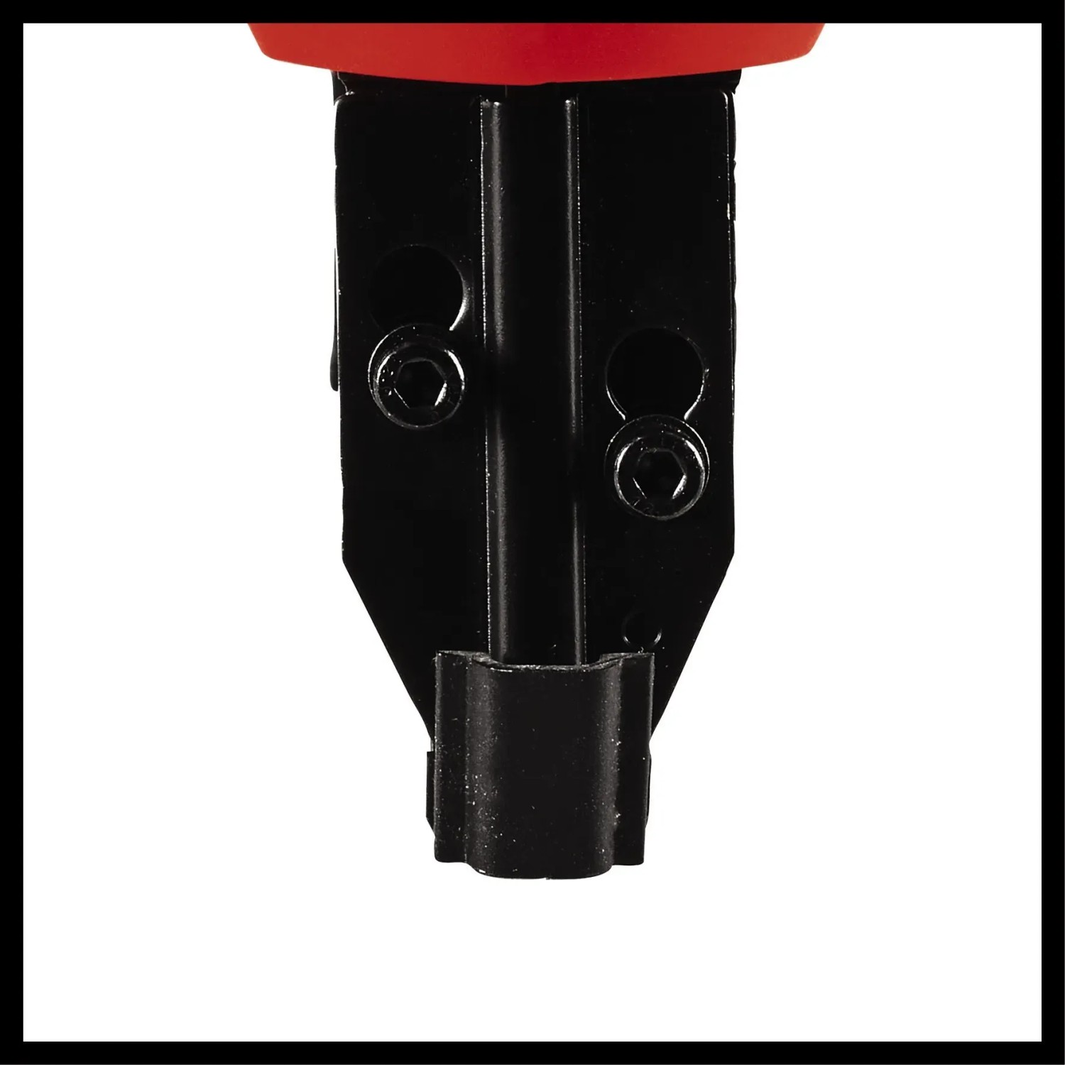 Detailaufnahme der Tackernase des Einhell Akku-Nagler/Tacker TE-CN 18 Li Solo.
