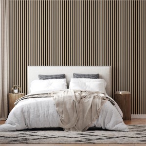 Amadeo Akustikpaneel Eiche Natur, selbstklebend, 240x30,5cm, an Schlafzimmerwand.