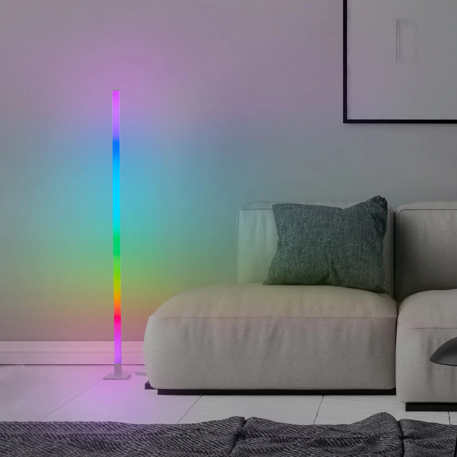 Weiße LED-Design-Stehlampe Neele mit RGB+CCT Farbwechsel, 12,5 cm Durchmesser.