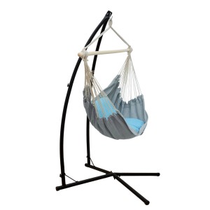 AMANKA Hängestuhl mit Gestell, grauem Sessel und blauen Kissen. Ideal für Garten und Balkon.