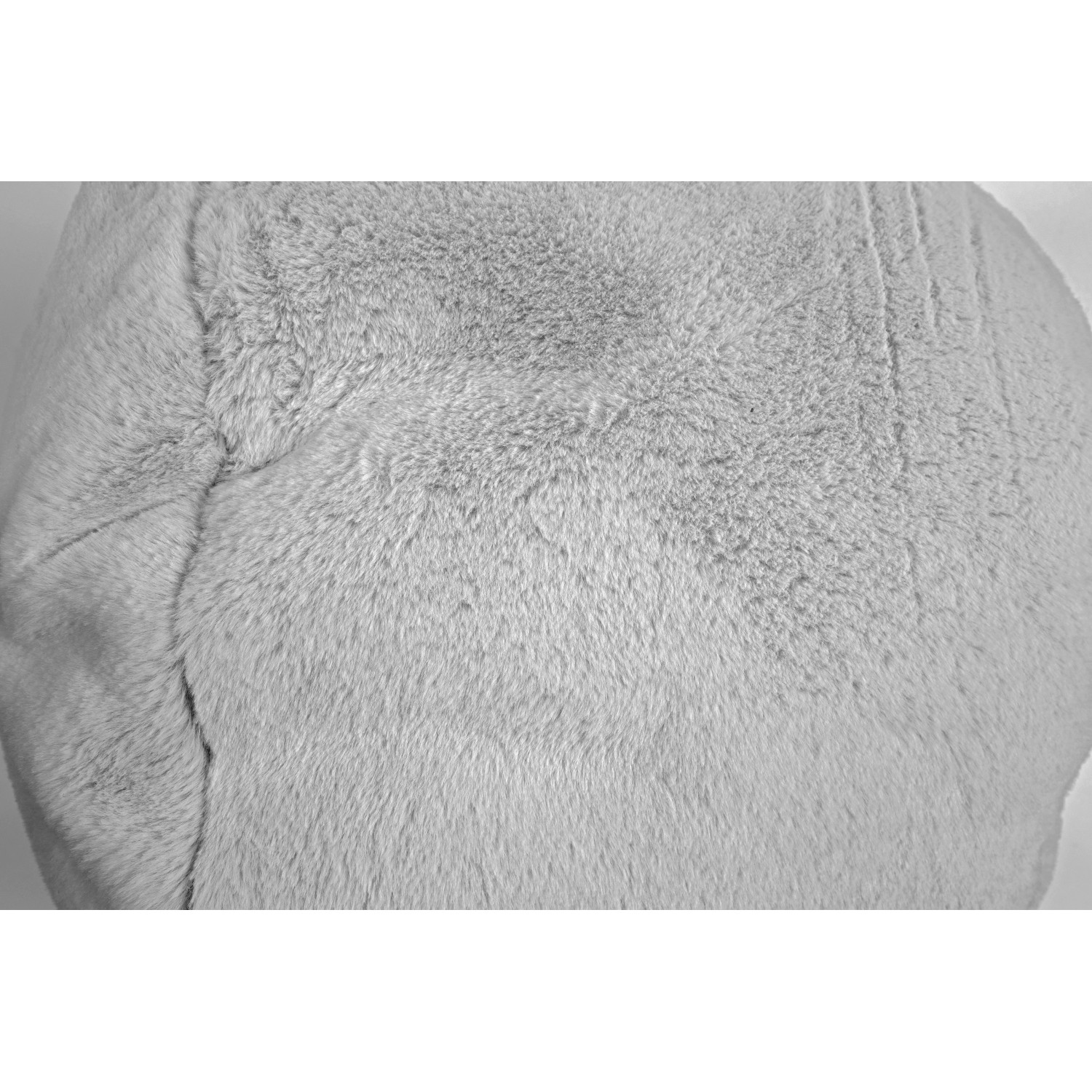 Grauer Sitting Point Sitzsack Softy (220 l) mit weichem Plüschbezug.