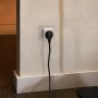 Philips Hue SmartPlug im Einsatz: Smarter Zwischenstecker für Lampen und Geräte, 4er-Pack.