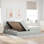 Hellgraues Samtbett 200x200 mit LED-Leisten und Stauraum
